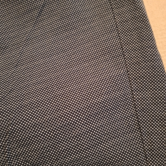 Calvin Klein men's size 38, 2 tone blue shorts - Picture 2 of 5